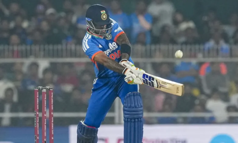 विराट-रोहित वाले क्लब में शामिल हो सकते हैं सूर्यकुमार यादव, 33 रन बनाते ही करेंगे बड़ा कारनामा