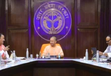 यूपी कैबिनेट का बड़ा फैसला: 11.92 लाख शिक्षकों को राज्य कर्मचारियों जैसी कैशलेस चिकित्सा सुविधा मिलेगी