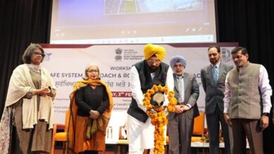 पीडब्ल्यूडी मंत्री हरभजन सिंह ईटीओ ने सड़क सुरक्षा कार्यशाला में ब्लैक स्पॉट को तेजी से हटाने का आह्वान किया