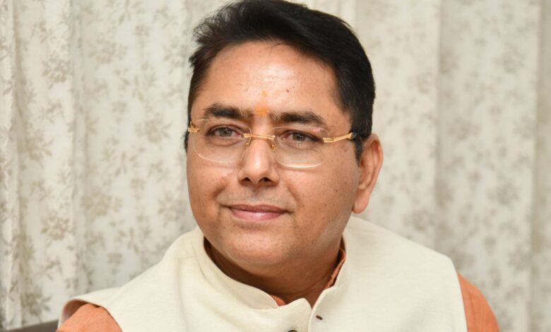 मजीठिया की जमानत पर अमन अरोड़ा बोले, कानून और सबूत राजनीति से ऊपर हैं