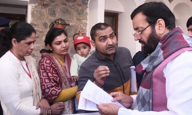 फरीदाबाद सूरजकुंड मेले में झूला हादसा: CM नायब सिंह सैनी ने जताया दुख, शहीद परिवार और घायलों को सरकारी मदद का आश्वासन