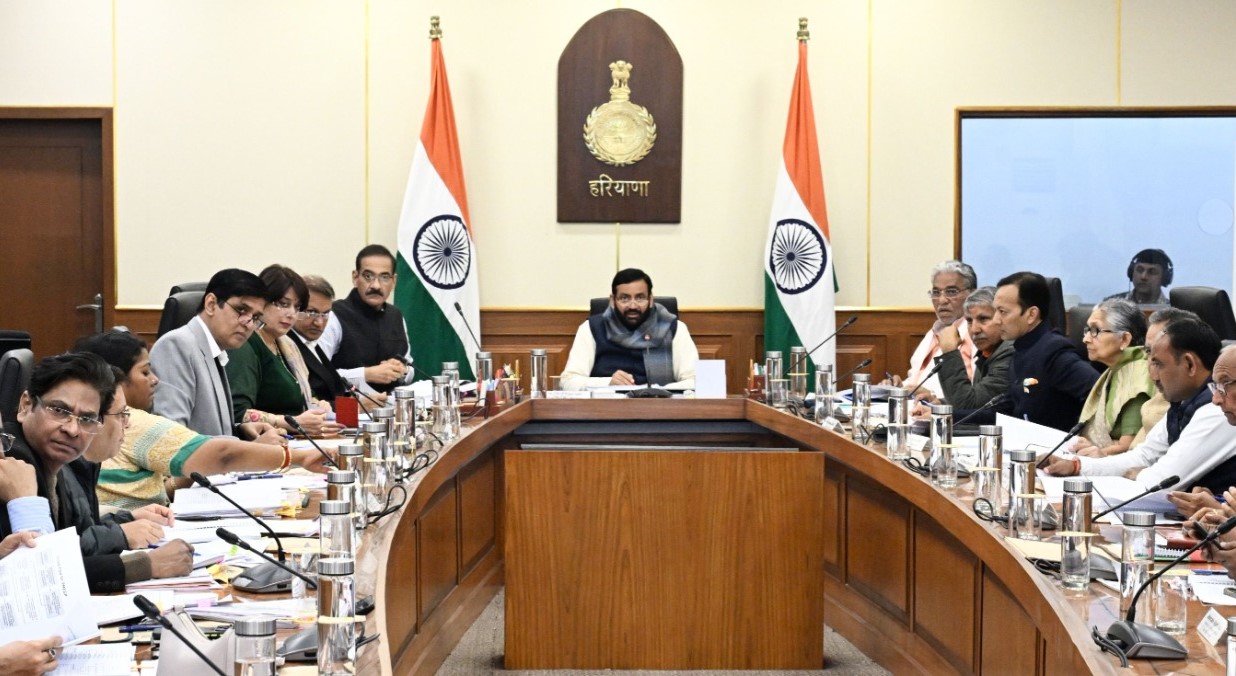 हरियाणा सरकार शिक्षा, स्वास्थ्य, आवास और संस्कृति पर ध्यान केंद्रित करते हुए विकास एजेंडा को गति दे रही है।