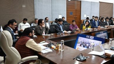 सीएम नायब सिंह सैनी ने संत कबीर कुटीर में सुशासन सहयोगियों के साथ की समीक्षा बैठक, सेवा सुधार पर जोर