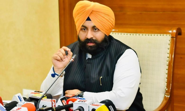 हरजोत सिंह बैंस: भगवंत मान सरकार की ‘शिक्षा क्रांति’ का बड़ा असर, सरकारी स्कूलों के 305 छात्रों ने जेईई मेन्स किया उत्तीर्ण