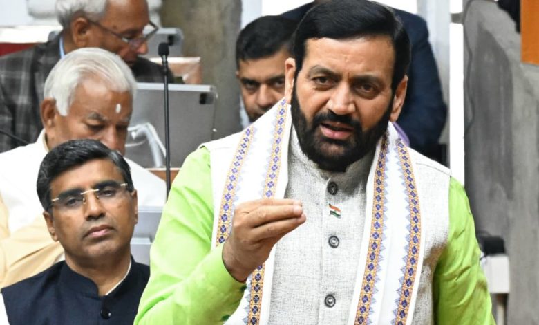 मुख्यमंत्री नायब सिंह सैनी विधानसभा में धान की खरीद और किसानों के हित पर बयान देते हुए।