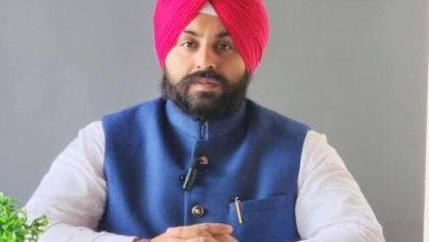 Harjot Singh Bains addressing media on Kejriwal acquittal