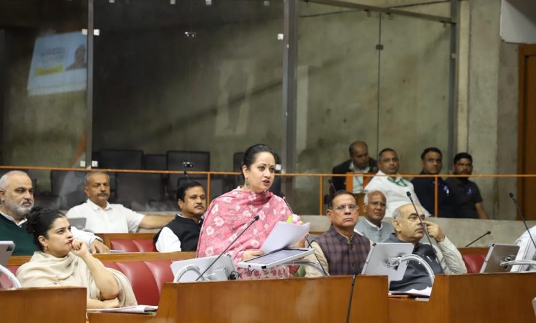 आरती सिंह राव आयुष्मान भारत योजना स्वास्थ्य सेवाएं प्रदेश में मजबूत कर रही हैं।