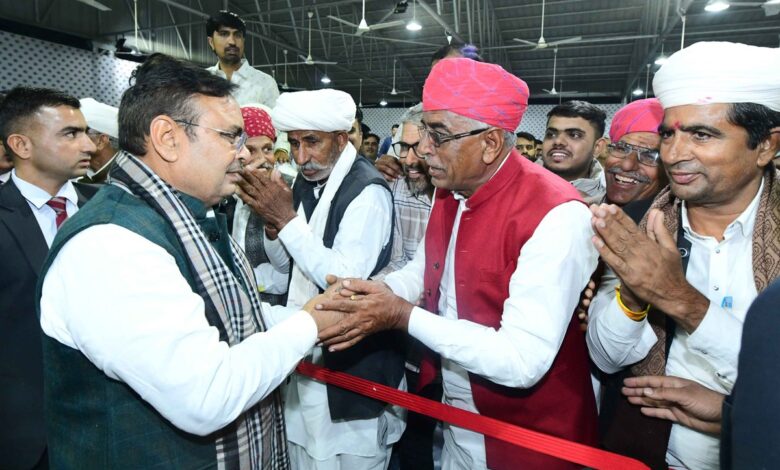 खेजड़ी संरक्षण आंदोलन: मुख्यमंत्री भजनलाल शर्मा से मिले साधु-संत, पूर्व मंत्री ने खोला मोर्चा