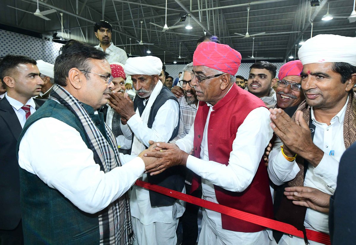 खेजड़ी संरक्षण आंदोलन: मुख्यमंत्री भजनलाल शर्मा से मिले साधु-संत, पूर्व मंत्री ने खोला मोर्चा