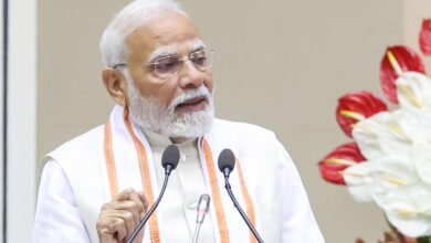 प्रधानमंत्री नरेन्द्र मोदी ने राष्ट्र और मानवता की सेवा में सर्वस्व समर्पण को दर्शाते हुए संस्कृत सुभाषित साझा किया