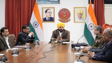 कानून-व्यवस्था पर सख्त रुख: मुख्यमंत्री भगवंत सिंह मान ने पुलिस अधिकारियों संग की उच्च स्तरीय बैठक