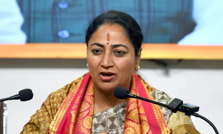 दिल्ली में प्रदूषण और यमुना की गंदगी पर CM रेखा गुप्ता का बड़ा बयान, पिछली सरकारों पर लगाया आरोप