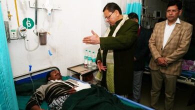 हिमाचल बस हादसा: कालसी दुर्घटना में घायलों से मिलने अस्पताल पहुंचे मुख्यमंत्री धामी