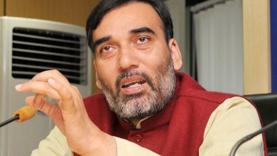 आम आदमी पार्टी के नेता गोपाल राय प्रेस कॉन्फ्रेंस में बताते हुए कि कैसे कोर्ट के फैसले ने केजरीवाल और सिसोदिया कट्टर ईमानदार साबित हुए।