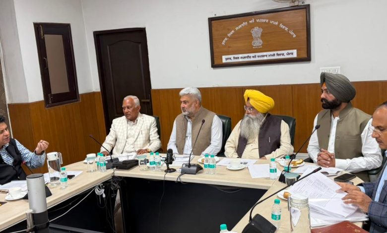 पंजाब: मंत्रियों के समूह ने आगामी गेहूं खरीद सत्र के लिए व्यवस्थाओं की व्यापक समीक्षा की।