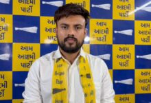 AAP Gujarat: AMC द्वारा 32 करोड़ के खर्च से कत्लखाना बनाने के मुद्दे पर AAP नेता डॉ. करन बारोट ने भाजपा सरकार को आड़े हाथ लिया