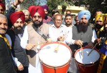 बाजवा की टिप्पणी पर सियासी घमासान, ‘आप’ ने कांग्रेस नेतृत्व से तत्काल माफी की मांग की