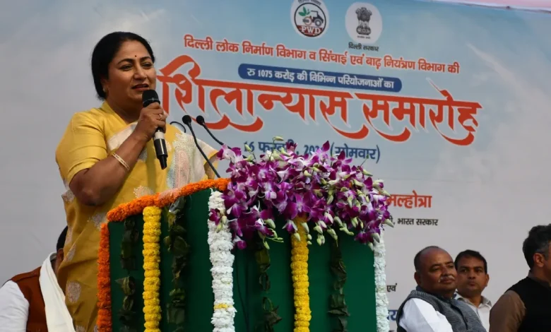 यमुनापार में 1075 करोड़ के विकास कार्यों की सौगात, सीएम रेखा गुप्ता ने किया शिलान्यास