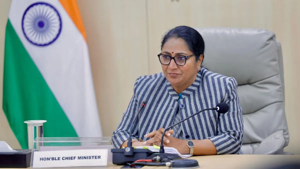 दिल्ली में मेट्रो, बस और रेल सेवाओं के एकीकरण के लिए आएगा नया कानून, ट्रैफिक और प्रदूषण से मिलेगी राहत