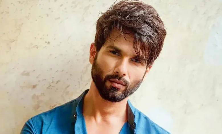 शाहिद कपूर: बैकग्राउंड डांसर से बॉलीवुड के पावरहाउस तक – संघर्ष और सफलता की कहानी