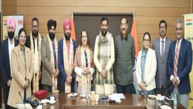 कनाडा के प्रतिनिधिमंडल ने चंडीगढ़ में मुख्यमंत्री नायब सिंह सैनी से मुलाकात की; बातचीत में निवेश, नवाचार और कार्यबल विकास पर ध्यान केंद्रित किया गया।
