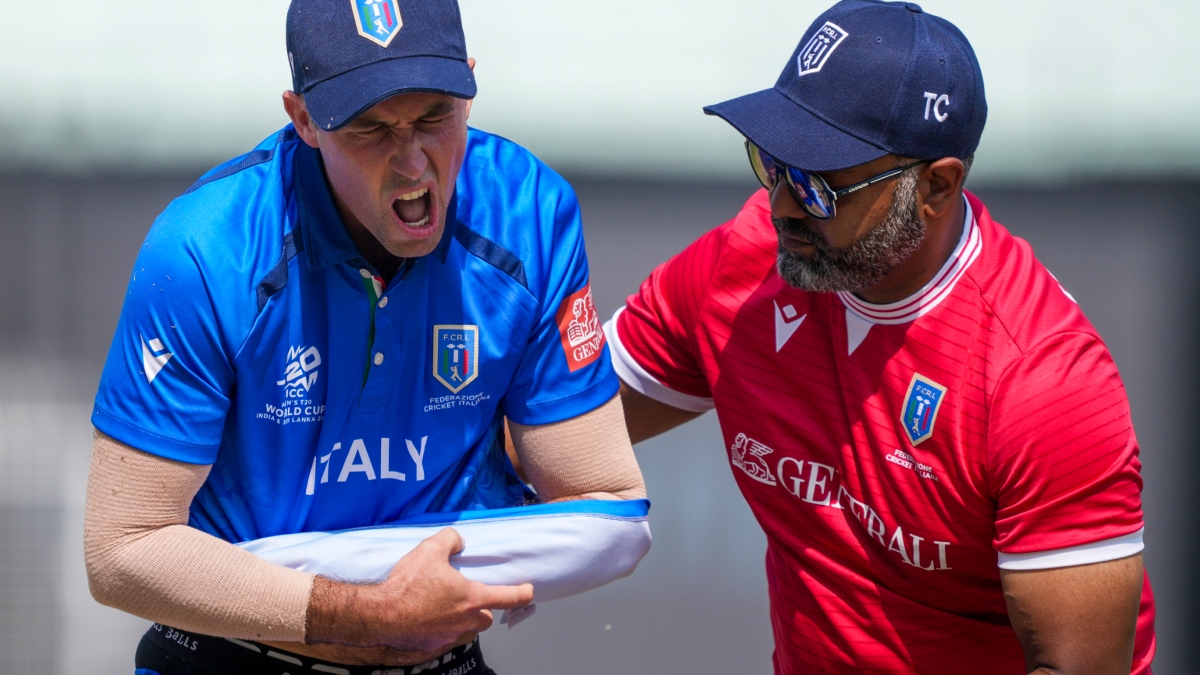 T20 वर्ल्ड कप 2026: इटली को पहले ही मैच में लगा बड़ा झटका, कप्तान वेन मैडसन चोटिल, टीम की राह हुई मुश्किल