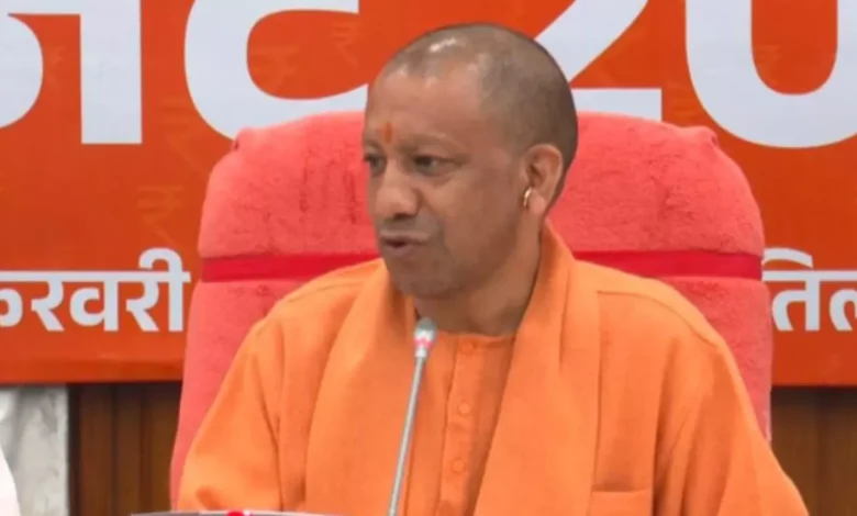 उत्तर प्रदेश बजट 2026: मुख्यमंत्री योगी आदित्यनाथ ने पेश किया 10वां बजट, हर वर्ग का ध्यान रखा