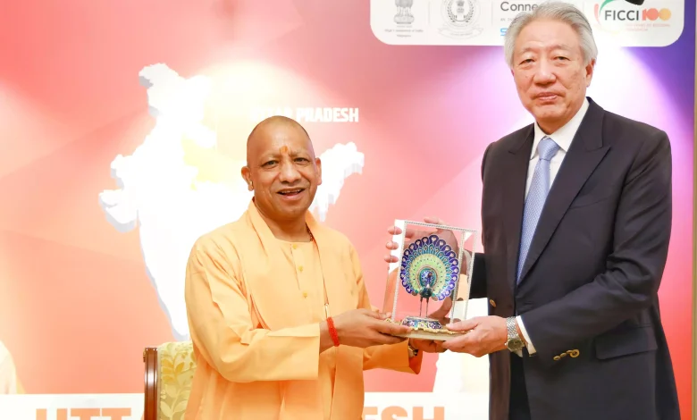 यूपी सीएम योगी आदित्यनाथ का सिंगापुर दौरा: लॉजिस्टिक्स, डेटा सेंटर और कौशल विकास में निवेश के नए अवसर