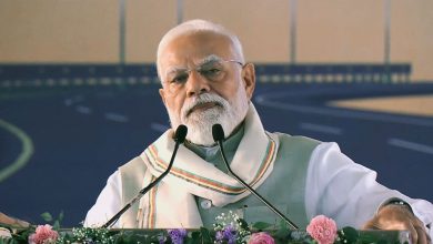 पीएम मोदी गुजरात में 19,800 करोड़ रुपए की परियोजनाओं का लोकार्पण करते हुए – गुजरात विकास परियोजनाएं 2026