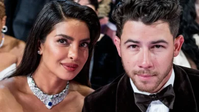 Oscars 2026 में प्रियंका चोपड़ा और निक जोनस रेड कार्पेट पर ग्लैमरस लुक में