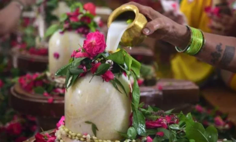 मार्च का सोम प्रदोष व्रत 2026, शिव पूजा और व्रत विधि के साथ