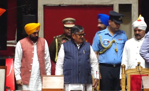 पंजाब विधानसभा में बजट सत्र के दौरान राज्यपाल गुलाब चंद कटारिया और सीएम भगवंत मान