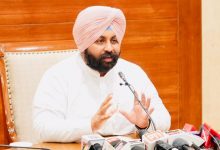 हरजोत सिंह बैंस उद्घाटन करते हुए पंजाब स्थायी टेंट सिटी होला मोहल्ला में