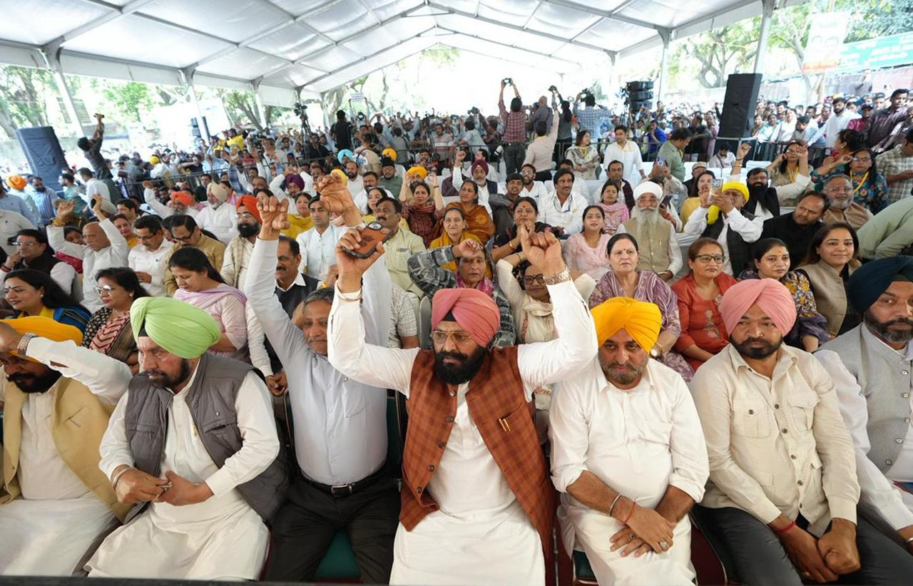 Bhagwant Singh Mann AAP addressing a massive rally at Jantar Mantar, New Delhi, 2026.