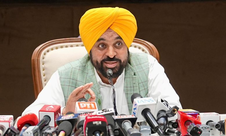 मुख्यमंत्री भगवंत सिंह मान: ‘आप’ सरकार के दौरान शिक्षा क्षेत्र में पंजाब के स्कूलों ने बाजी मारी, राष्ट्रीय सर्वेक्षण में केरल को पछाड़कर अग्रणी बना पंजाब