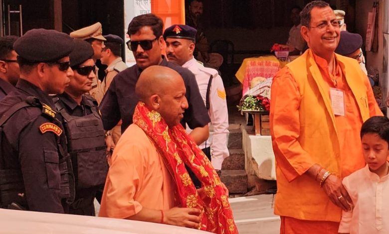 मुख्यमंत्री योगी आदित्यनाथ ने मीरजापुर में नवरात्र मेला और मां विंध्यवासिनी विश्वविद्यालय की तैयारियों का किया निरीक्षण