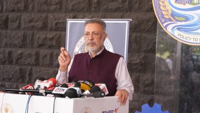 पंजाब में आम आदमी क्लीनिक के उद्घाटन के दौरान स्वास्थ्य सेवाओं के विस्तार की जानकारी देते हुए स्वास्थ्य मंत्री।