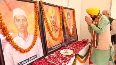 हरियाणा के मुख्यमंत्री नयाब सिंह सैनी ने शहीदी दिवस पर अमर शहीदों को किया नमन