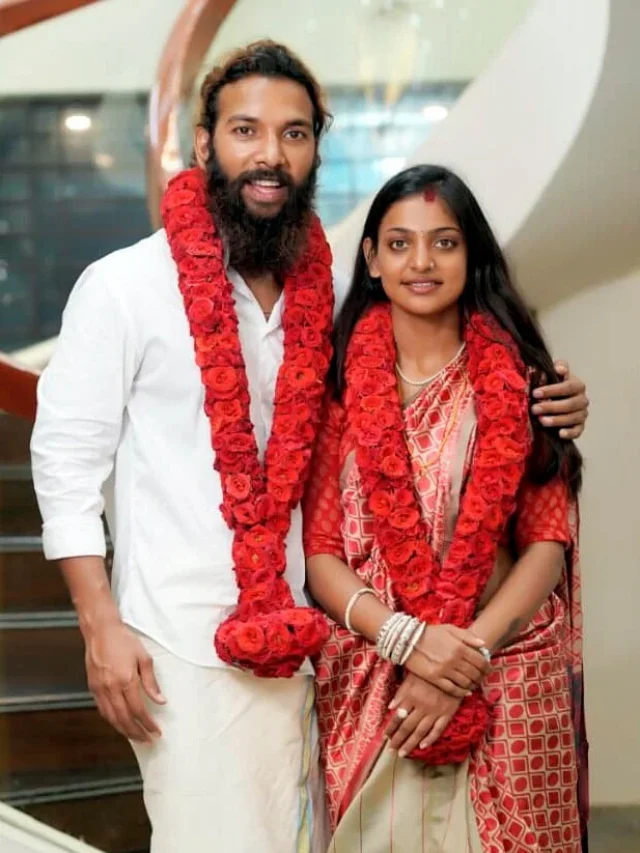 मोनालिसा ने मुस्लिम बॉयफ्रेंड फरमान खान से की हिंदू रीति-रिवाज में शादी, विवाद पर तोड़ी चुप्पी