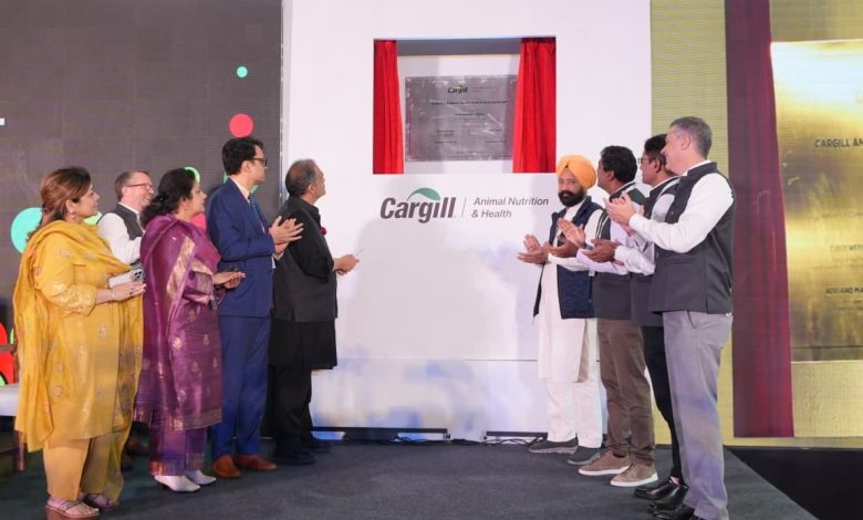 मंडी गोबिंदगढ़ में पंजाब कारगिल पशु चारा प्लांट का उद्घाटन करते मुख्यमंत्री भगवंत सिंह मान