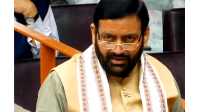 मुख्यमंत्री नायब सिंह सैनी सदन में पलवल-बल्लभगढ़ ट्रामा सेंटर पर बोलते हुए