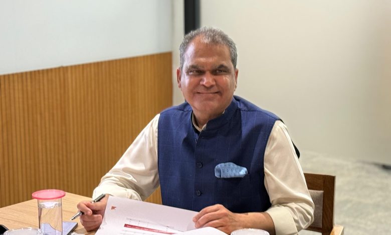 संजयव अरोड़ा प्रेस कॉन्फ्रेंस में Punjab Investor Summit 2026 के बारे में जानकारी देते हुए