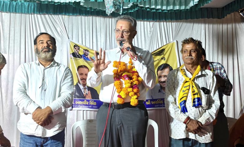 भुज में AAP नेता बलबीर सिंह का जनसंपर्क अभियान, विकास कार्यों और जनकल्याण योजनाओं पर हुई चर्चा
