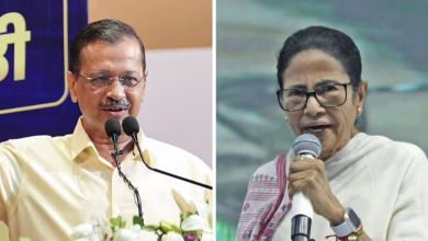 अरविंद केजरीवाल ने ममता बनर्जी से की फोन पर बातचीत, लोकतंत्र की लड़ाई में जताया समर्थन