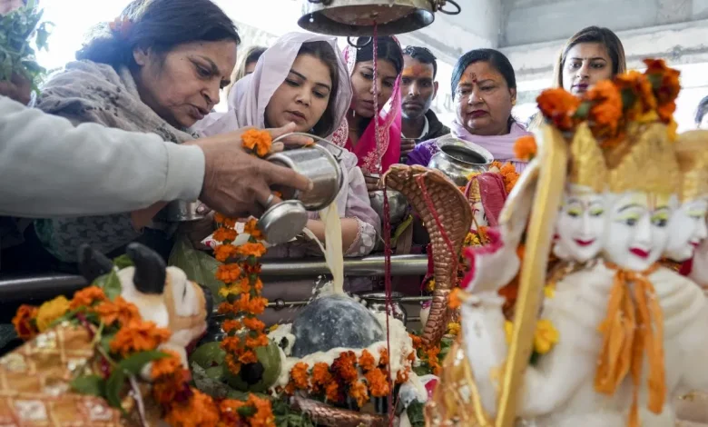 वैशाख मासिक शिवरात्रि 2026 पर दुर्लभ बुध प्रदोष संयोग और शिव पूजा का महत्व
