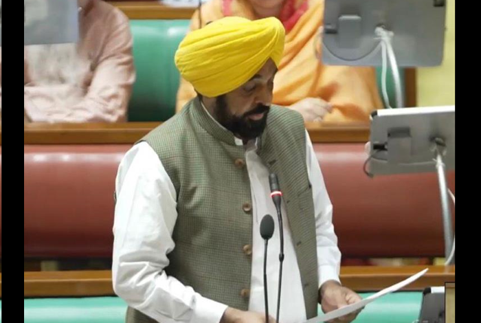 पंजाब विधानसभा में बेअदबी कानून में संशोधन बिल पेश करते मुख्यमंत्री भगवंत मान।