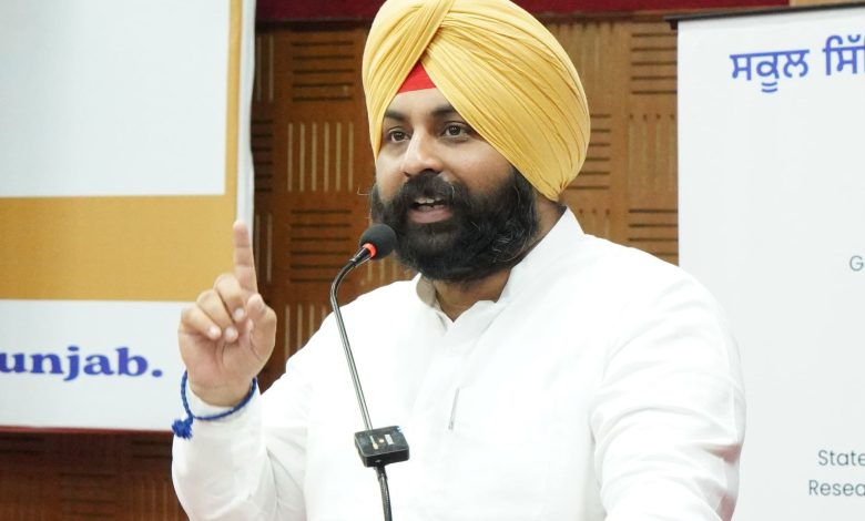 श्री अकाल तख्त साहिब पर सवाल उठाना पंथ पर सीधा हमला है, सुखबीर बादल को इसके लिए जवाबदेह ठहराया जाना चाहिए: हरजोत सिंह बैंस