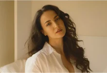 एक्ट्रेस एली अवराम (Elli AvrRam) बॉलीवुड और साउथ इंडस्ट्री पर खुलासा करते हुए।