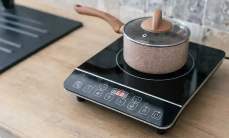 इंडक्शन CRS मार्क सुरक्षा जांच करते हुए इंडक्शन चूल्हे की जानकारी