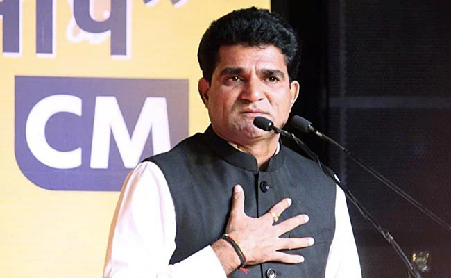 झागड़िया GIDC हादसा में केमिकल फैक्ट्री विस्फोट के बाद राहत और बचाव कार्य